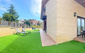 Casa Con Bonitas Vistas Para Disfrutar De La Tranquilidad